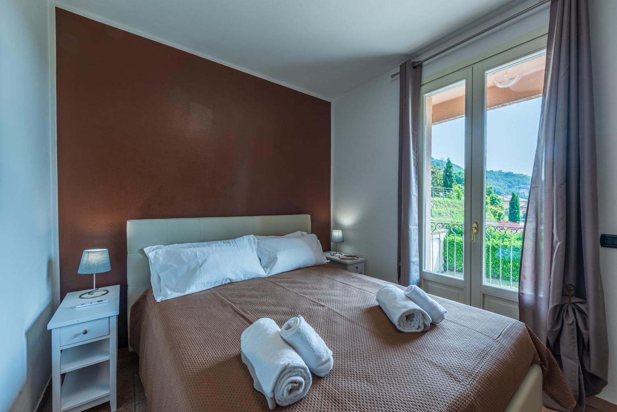 Villa Cornelia , Entire Villa With Private Pool Corneliano d'Alba Exterior foto